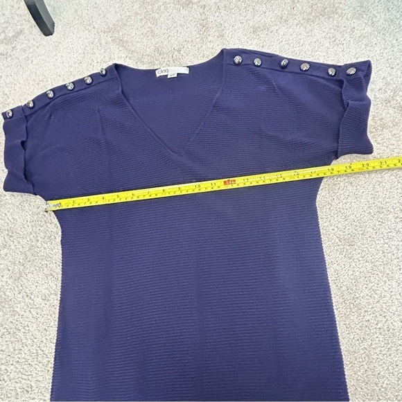 CLEO dark purple short sleeve V-neck knit sweater sz XS - Picture 8 of 9